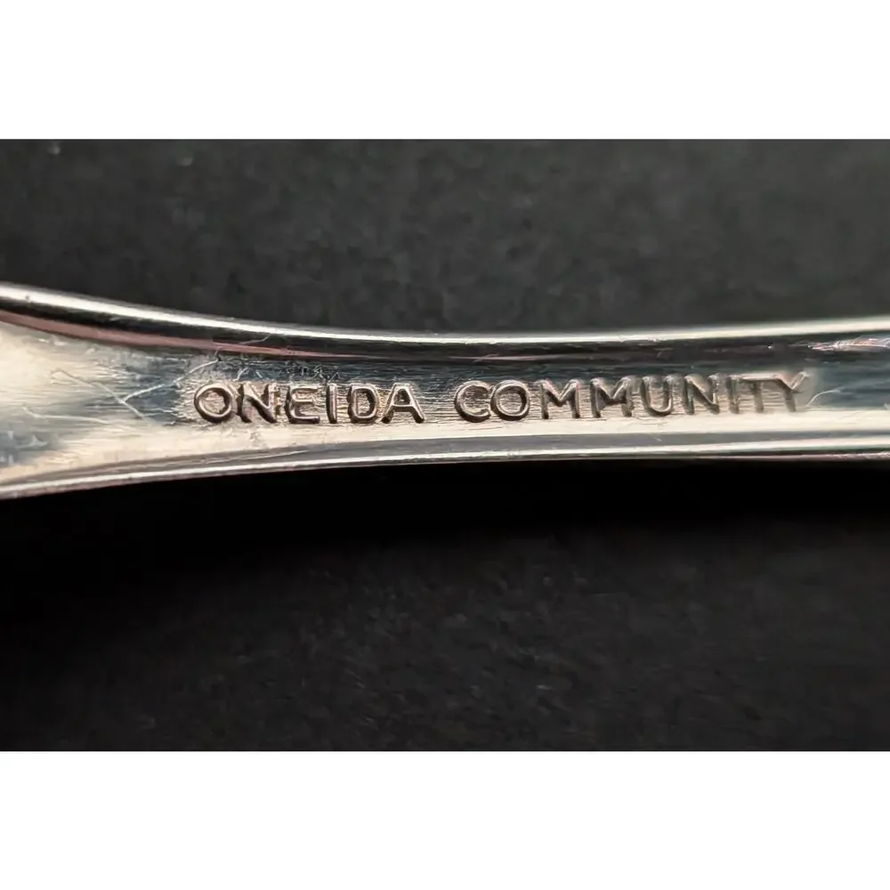 Oneida ***please note